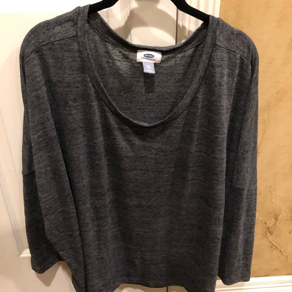 Old Navy tee